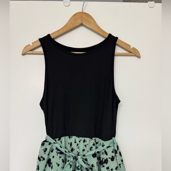 Shein Black & Mint Green Tiered Ruffle Dress Size M - Picture 2 of 8